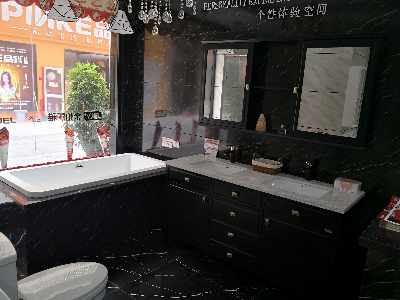 龙游世茂城店